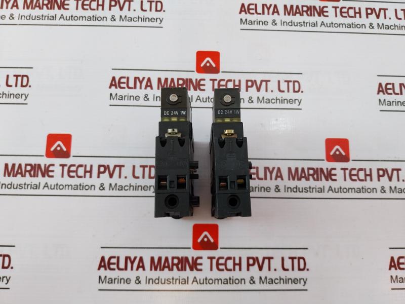 Crouzet 81 513 600 Series 2 Station Manifold End Base Dc 24V 1W