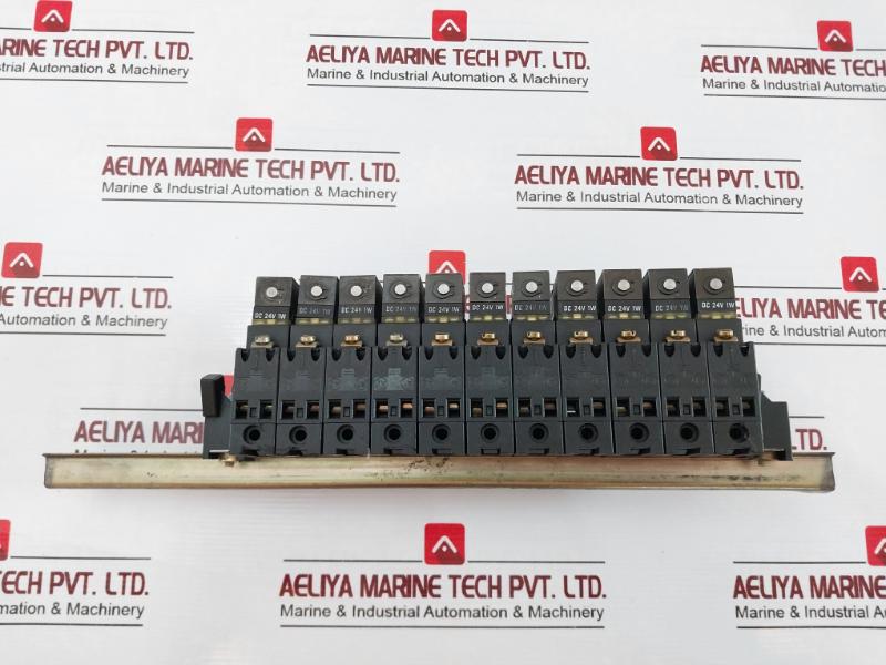 Crouzet 81519 Pneumatic Control Valve Dc 24V 1W