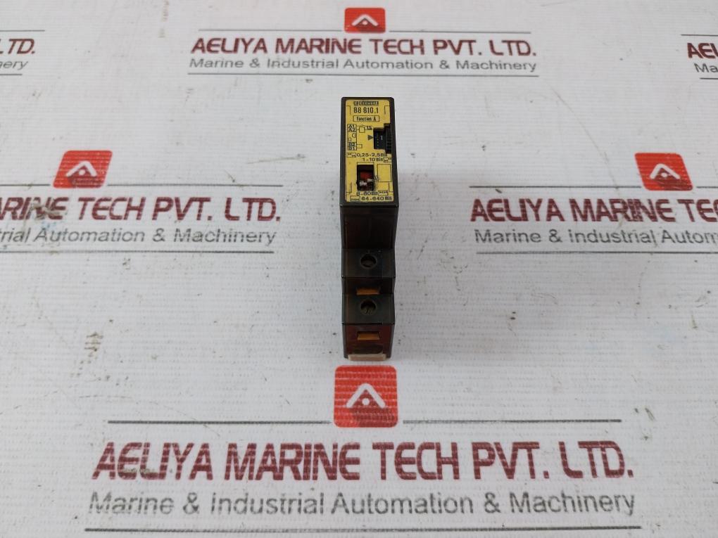 Crouzet 88 810.1 Time Relay 0,7A 10-60V 40-264V 0,25-2,5Min Vde 0110 Gr.C_Ip40