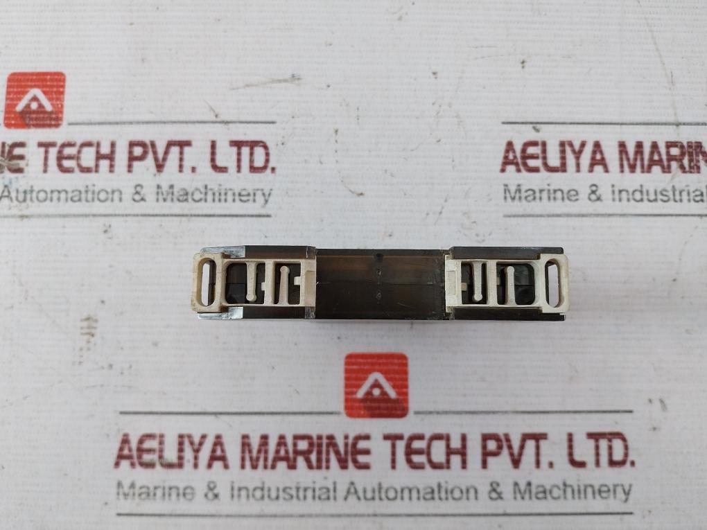 Crouzet 88 810.1 Time Relay 0,7A 10-60V 40-264V 0,25-2,5Min Vde 0110 Gr.C_Ip40