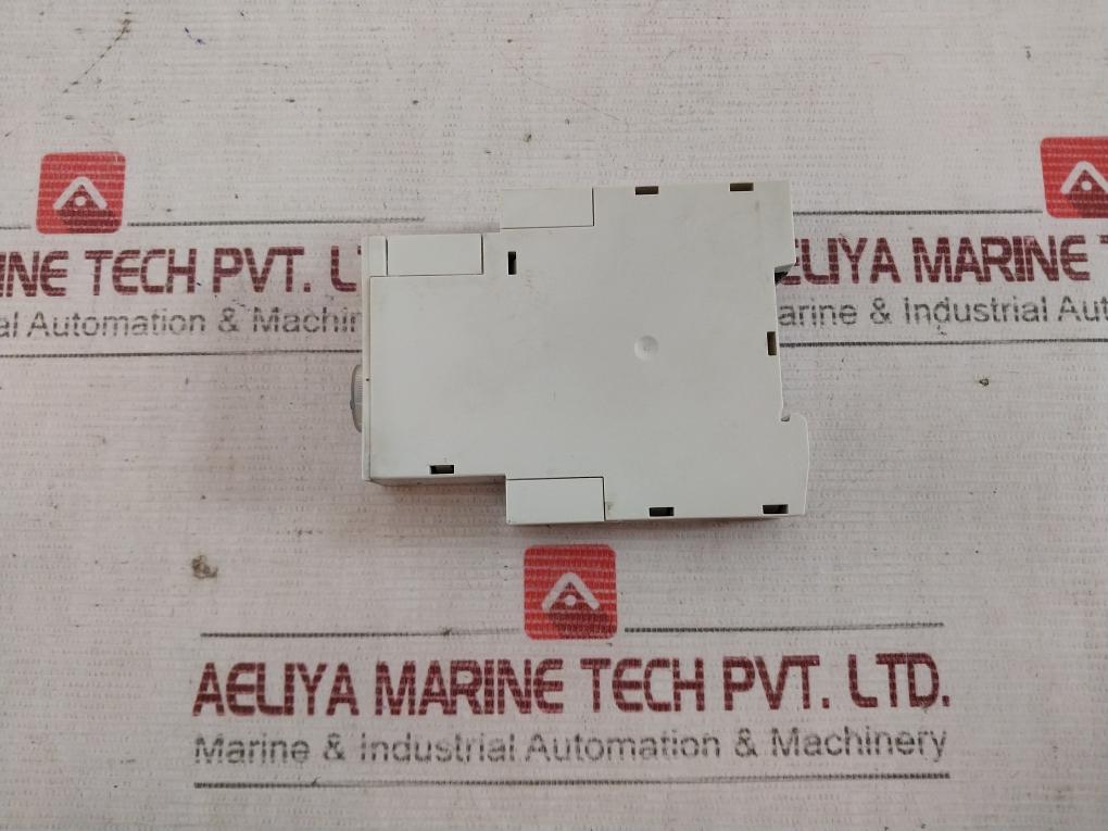 Crouzet Tk2R1 Relay Timer 88865265 24Vdc 24-240Vac 50-60Hz 8A/250V 0,08S-160S