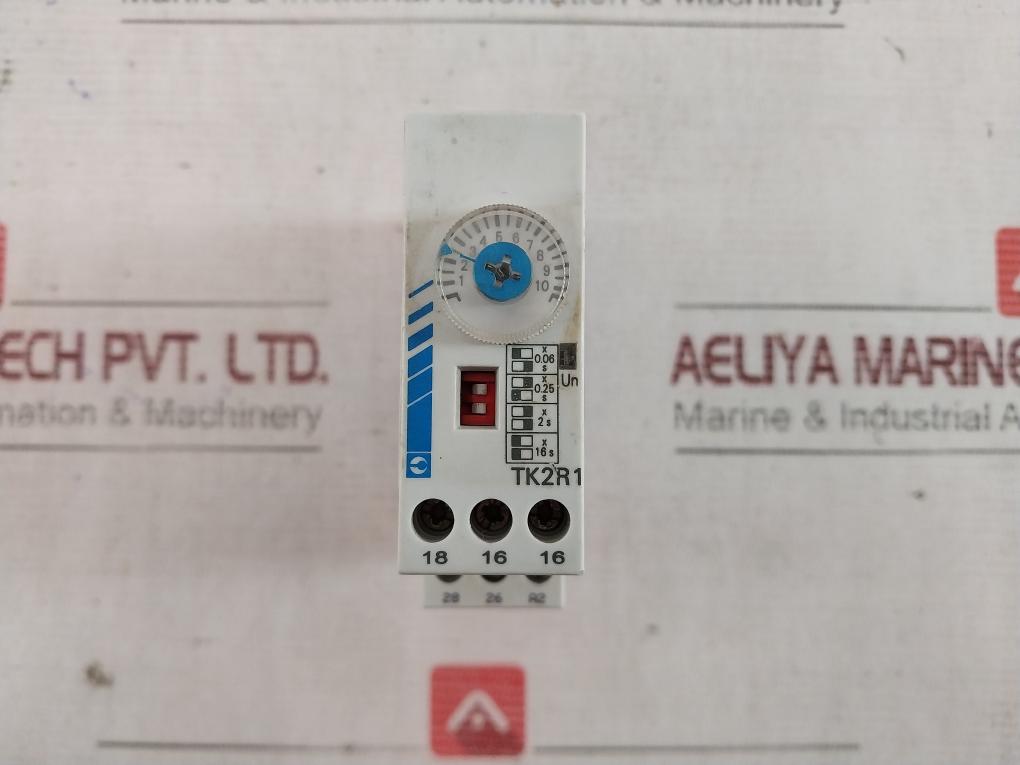 Crouzet Tk2R1 Relay Timer 88865265 24Vdc 24-240Vac 50-60Hz 8A/250V 0,08S-160S