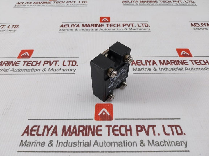 Crydom D2410 Solid-state Relay Output-240V-10A,Input-3-32V