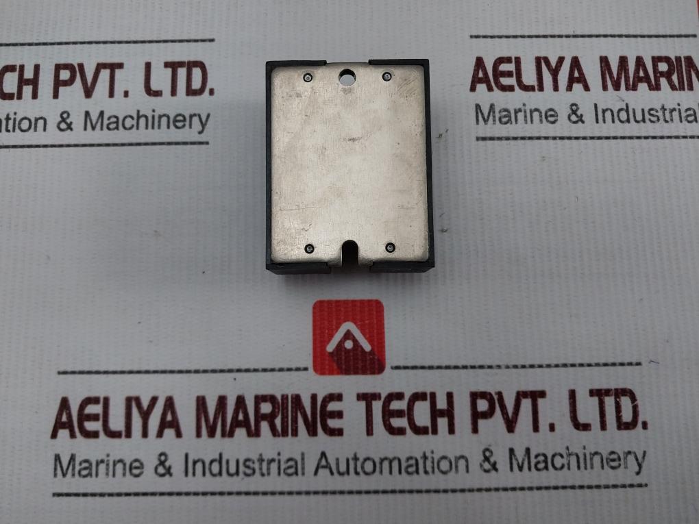 Crydom D2425 Solid State Relay.