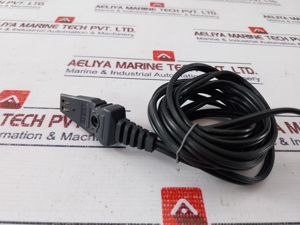 Cui Dsa-15p-05 Switching Power Adapter Eps060200u-tdp001-c1-db 50/60hz