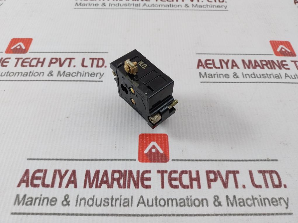 Cutler-hammer 10250 T53 Pushbutton Contact Block
