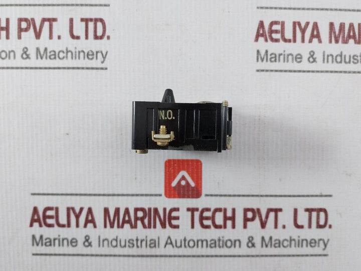 Cutler-hammer 10250 T53 Pushbutton Contact Block