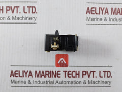 Cutler-hammer 10250 T53 Pushbutton Contact Block