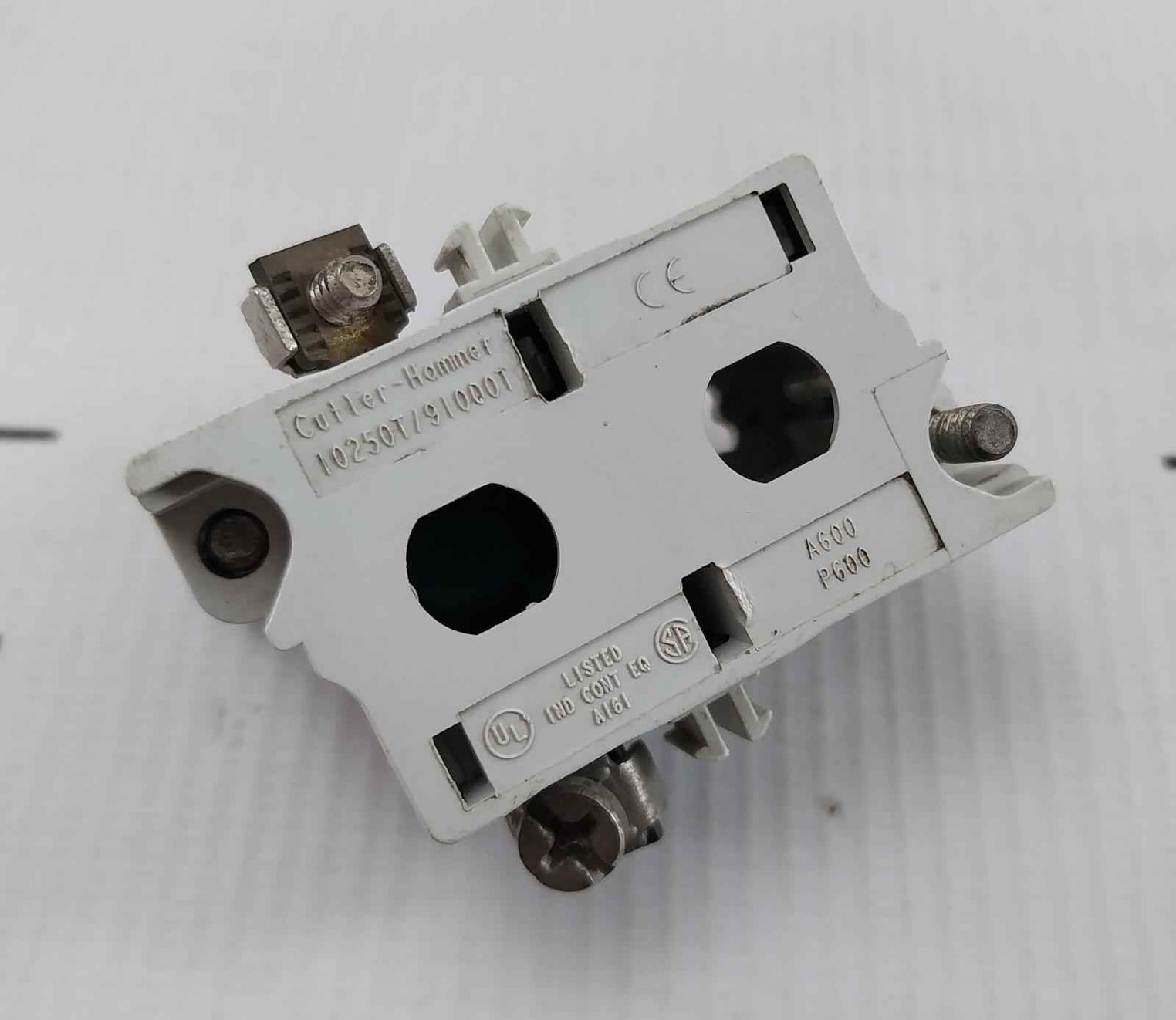 Cutler-hammer 10250t/91000t Contact Block Series D2