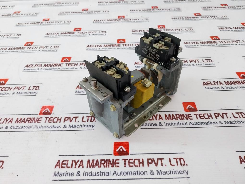 Cutler-hammer 10337h194a Pneumatic Timing Relay 600 Volts Ac Max 480v 60hz