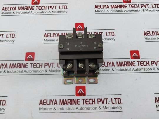 Cutler-hammer 6-172-33 Contactor 9560H738A, 66U1-9251, 25 Amperes