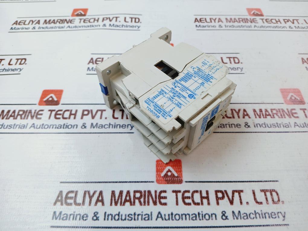 Cutler-hammer Ae16dn0, 3 Phase Starter 690v 32 A