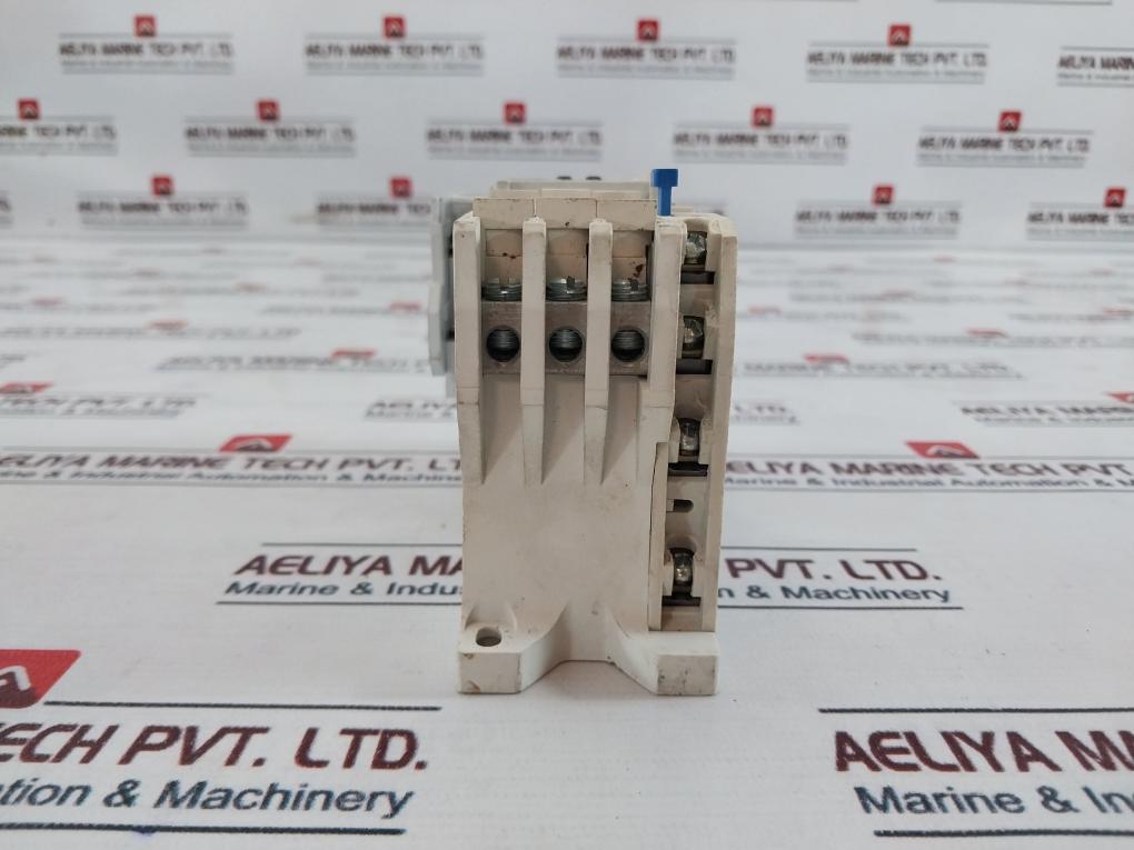 Cutler-hammer Ae16En0 / C306Dn3 Strater Contactor Relay