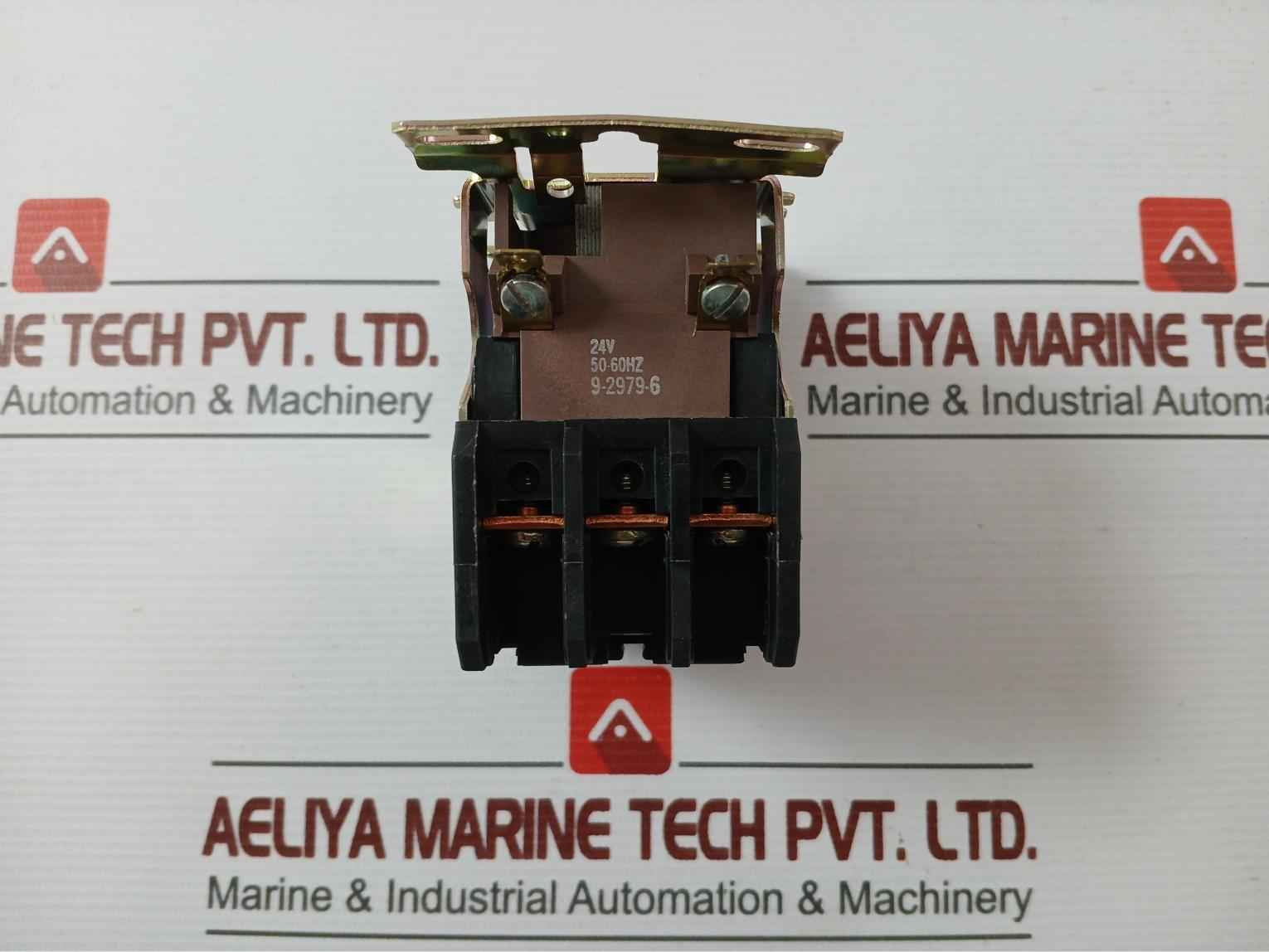 Cutler-hammer C25Dna3402 Contactor 40A/50-60Hz