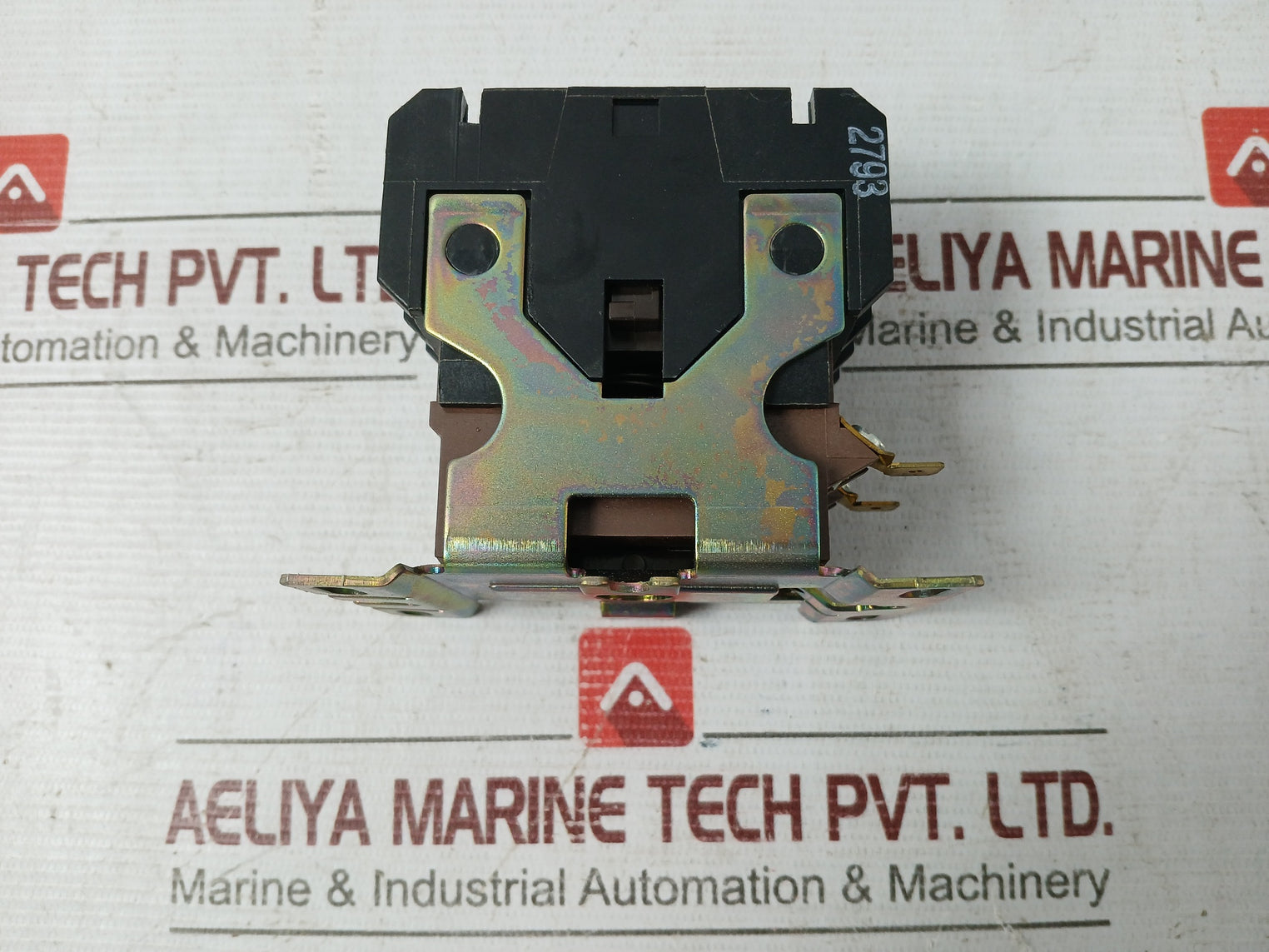 Cutler-hammer C25Dna3402T Definite Purpose Contactor 24V 50-60Hz 7 Lb.In.