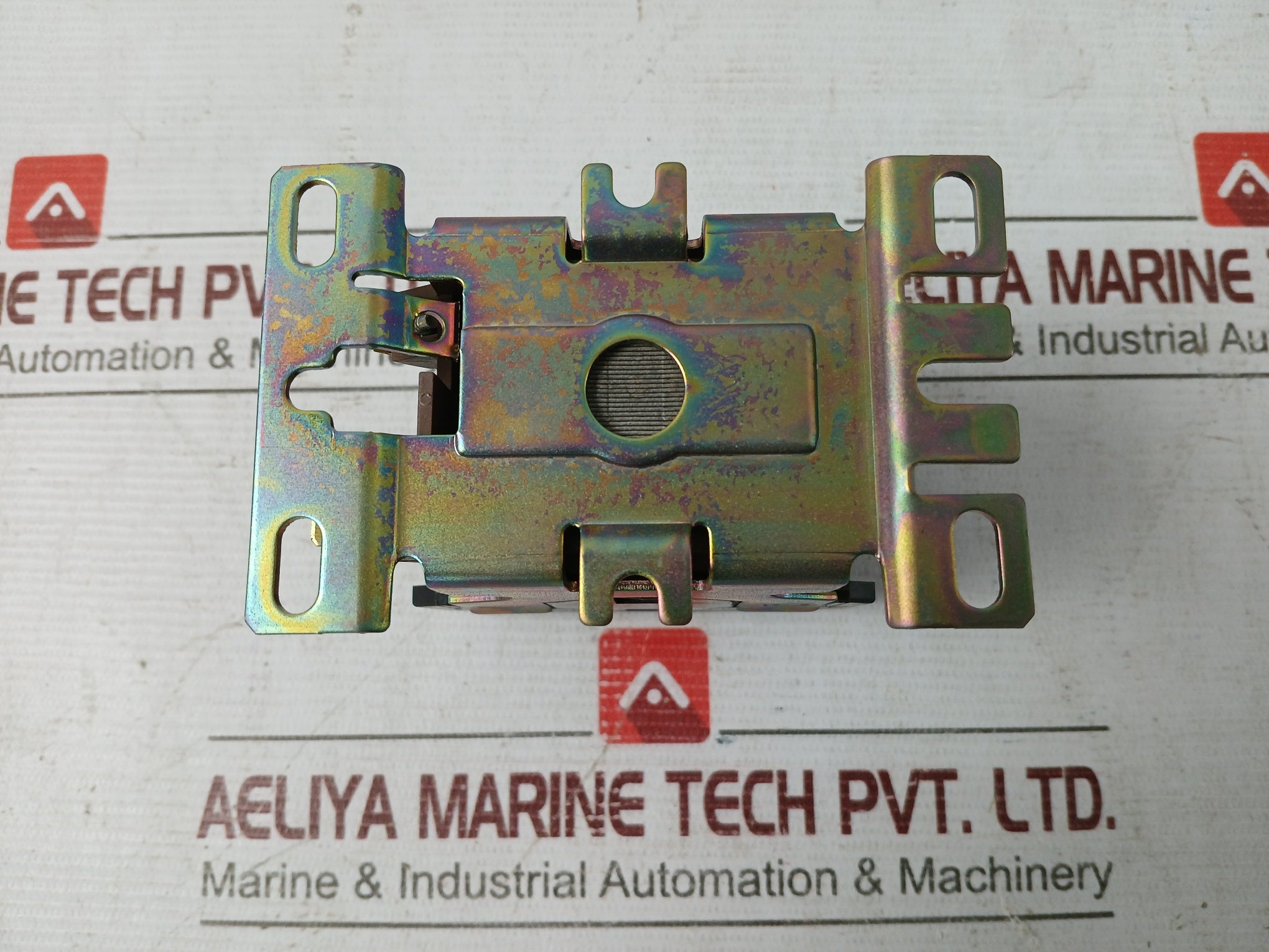 Cutler-hammer C25Dna3402T Definite Purpose Contactor 24V 50-60Hz 7 Lb.In.