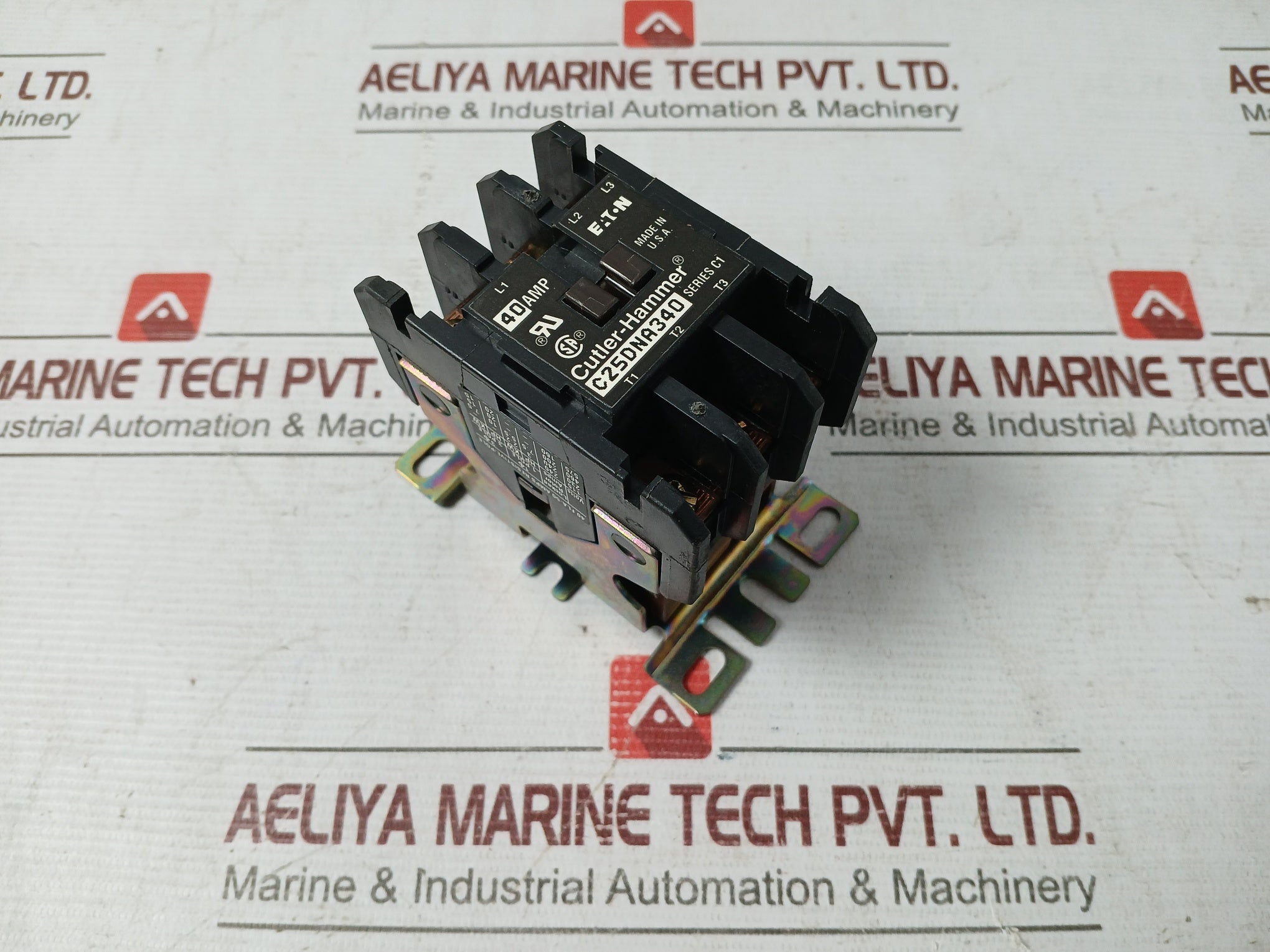 Cutler-hammer C25Dna3402T Definite Purpose Contactor 24V 50-60Hz 7 Lb.In.