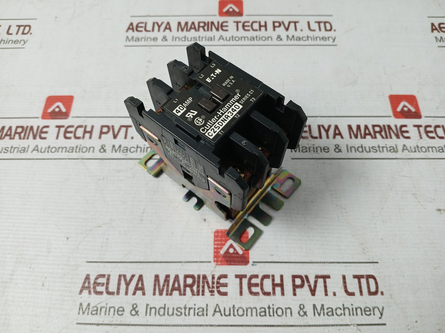 Cutler-hammer C25Dna3402T Definite Purpose Contactor 24V 50-60Hz 7 Lb.In.