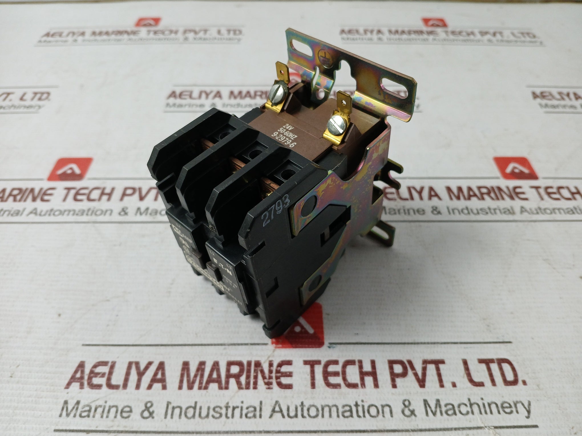 Cutler-hammer C25Dna3402T Definite Purpose Contactor 24V 50-60Hz 7 Lb.In.