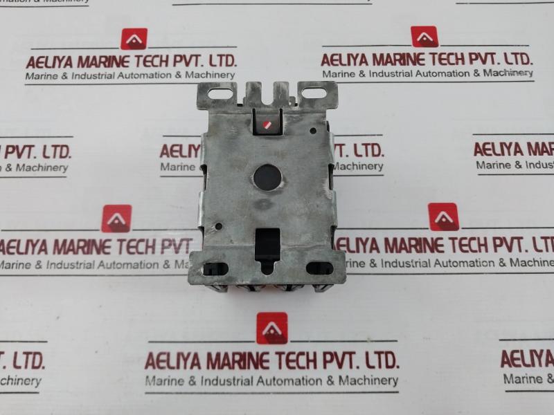 Cutler-hammer C25Fne360 Series A1 Contactor, 60 Amp, 24V, 50/60Hz