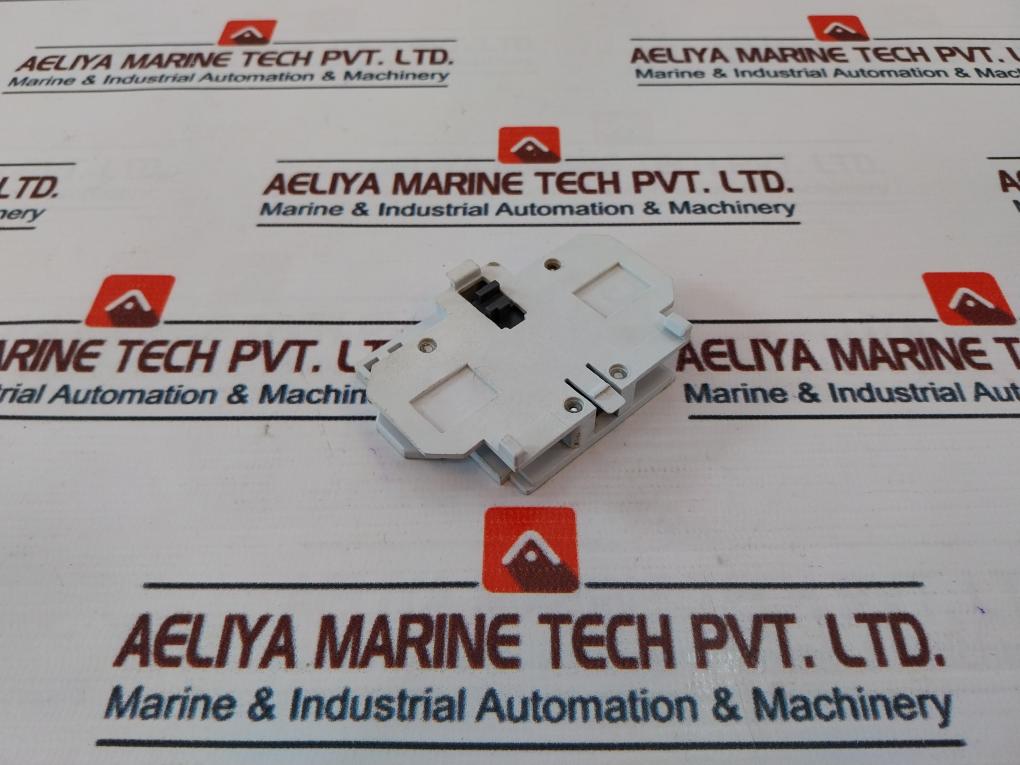 Cutler-hammer C320Kgs3 Auxiliary Contact