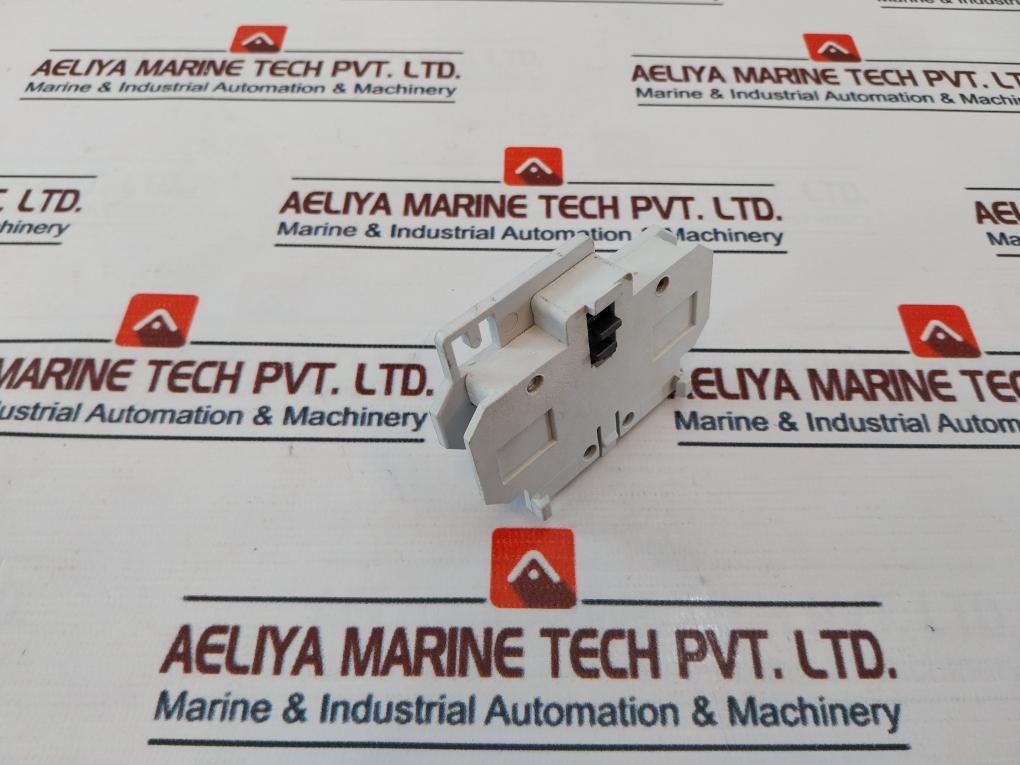 Cutler-hammer C320Kgs3 Auxiliary Contact