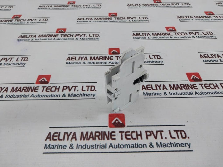 Cutler-hammer C320Kgs3 Auxiliary Contact Block Ser A2