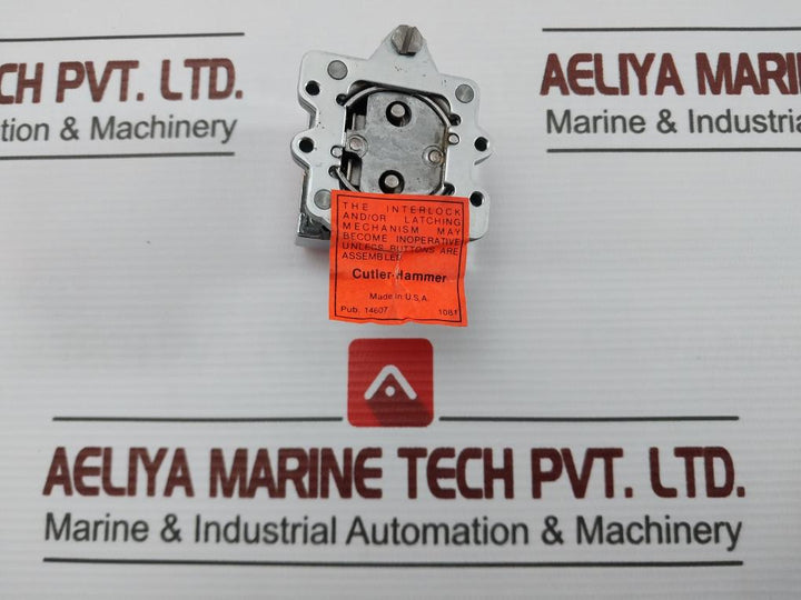 Cutler-hammer E30Ag Compact Push Button