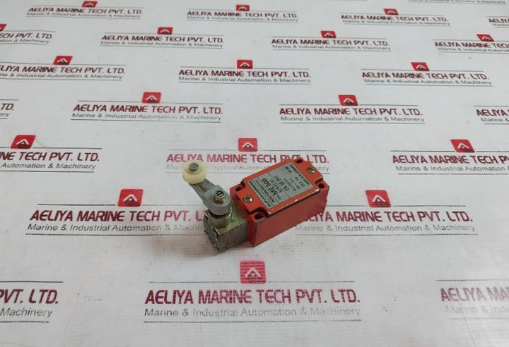 Cutler-hammer Me500 Limit Position Switch Series-a1 500V