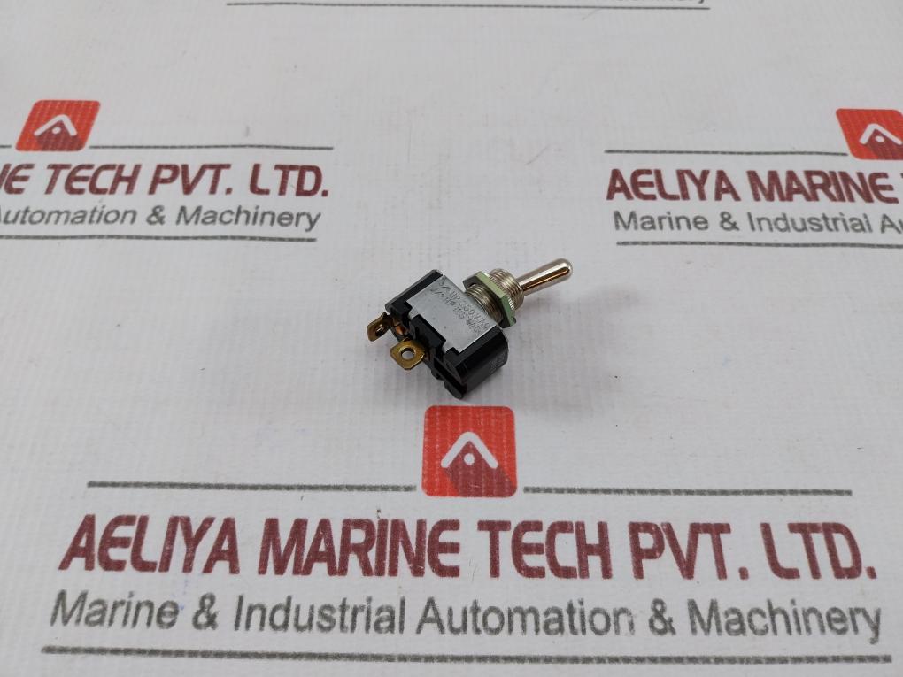 Cutler-hammer Toggle Switch 20Amp/125Vac