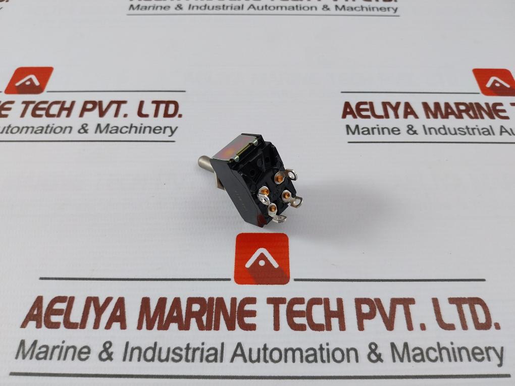 Cutler Hammer St52K Toggle Switch