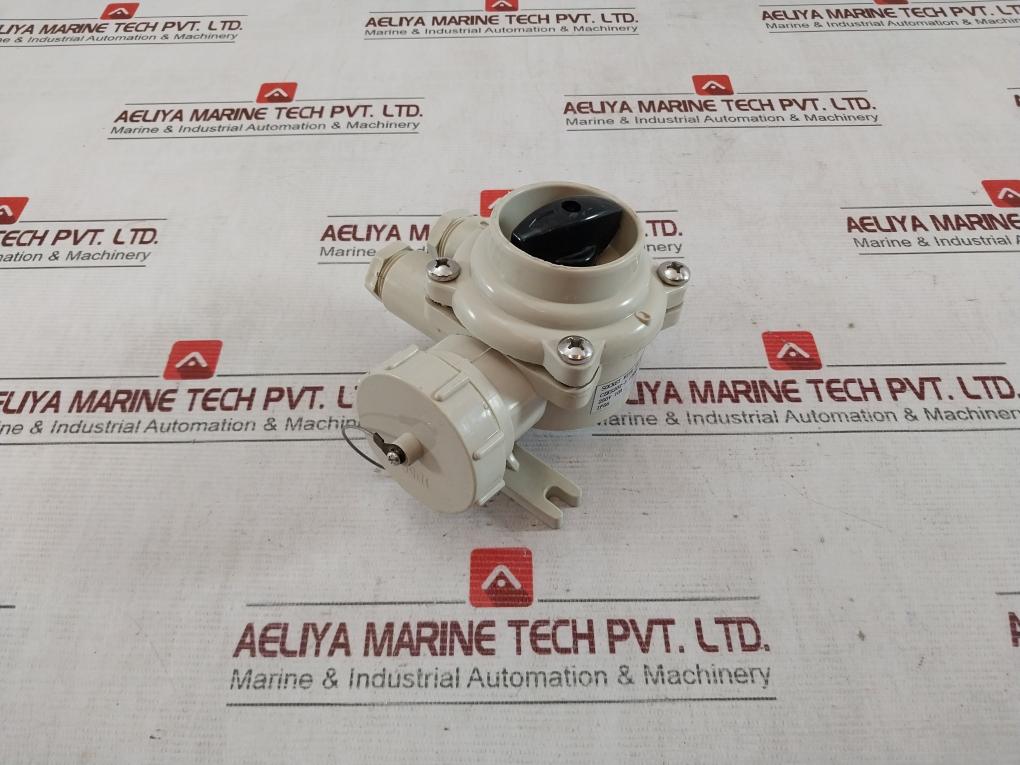 Czks202-3 Socket With Switch 1144/2/Fs 250V 10A