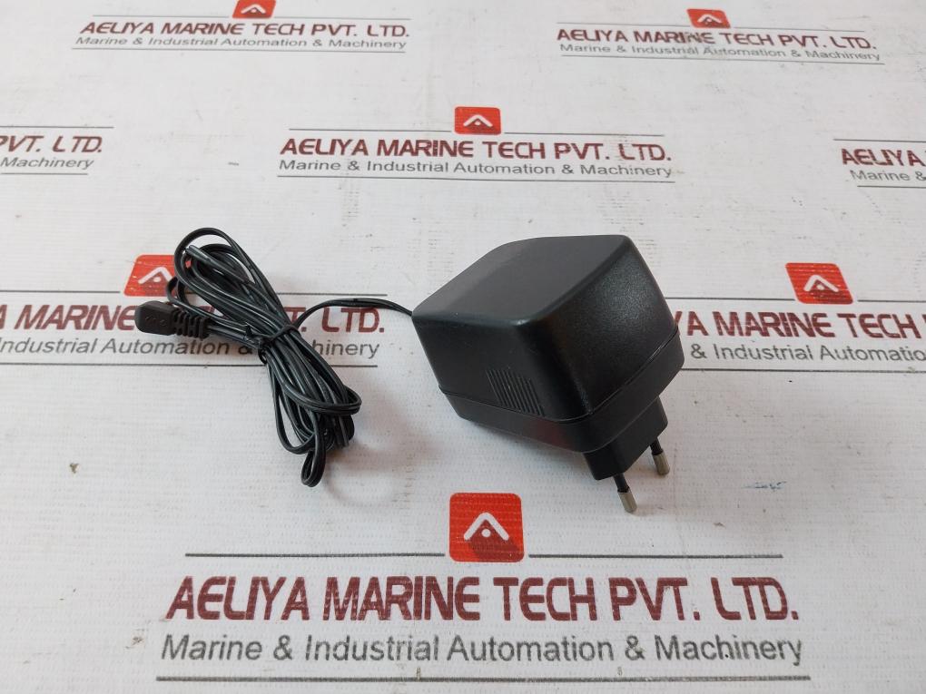 D-link Am-0751000V Ac/Dc Adapter 220-240V-50Hz 120Ma 0607C