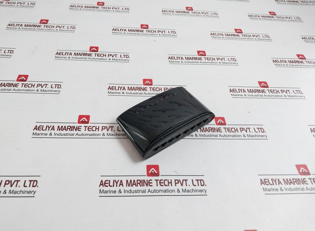 D-link Des-1008D 8-port Fast Ethernet Switch Ees1008Db...L1E, Cs07370 H/W Ver:L1