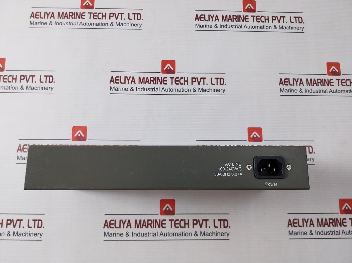 D-link Des-1016A Mbps Switch 10/100 100-240Vac 50-60Hz 0.07A