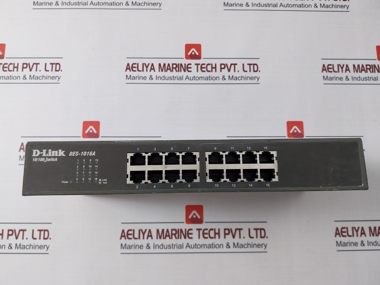 D-link Des-1016A Mbps Switch 10/100 100-240Vac 50-60Hz 0.07A