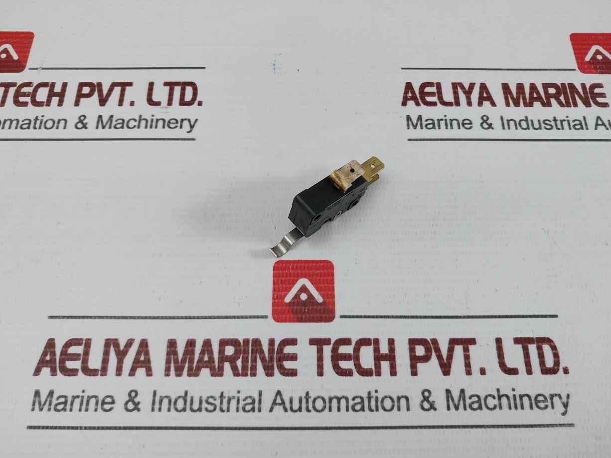 D3V-64M-1C4 Miniature Snap-action Switch Omron