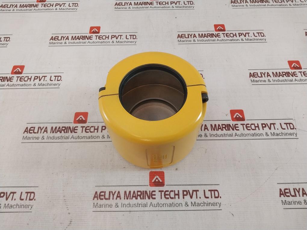 Daido Kogyo Did C-6018 Roller Chain Shaft Coupling Case 126