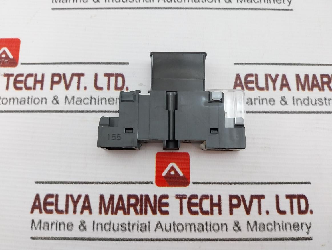 Daito P420 General Purpose Fast Acting Alarm Fuse With Base 250V 15A