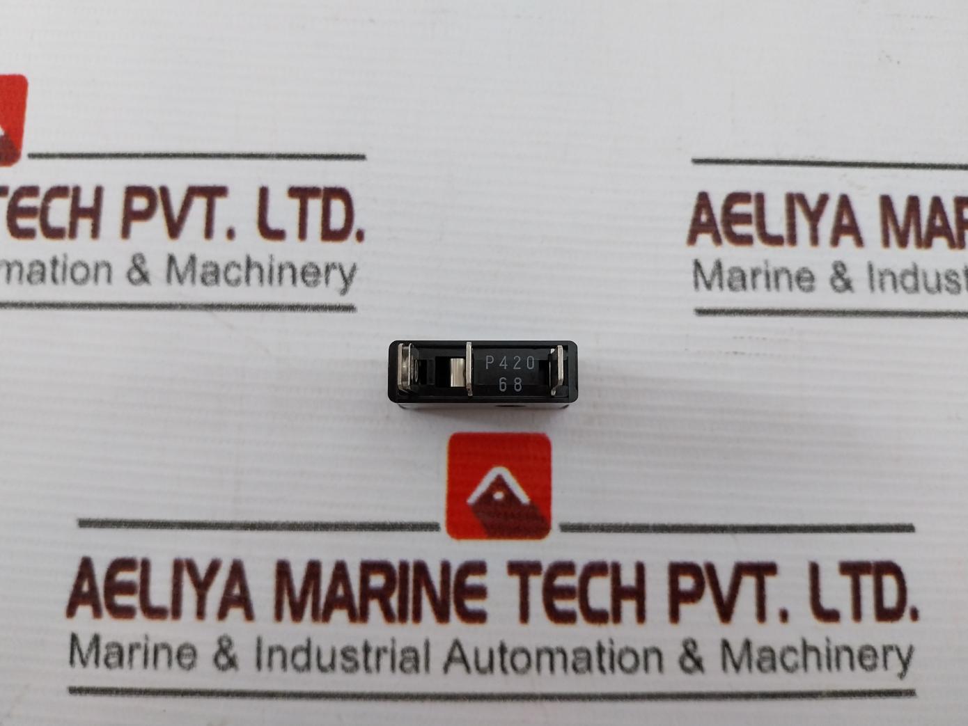 Daito P420 General Purpose Fast Acting Alarm Fuse With Base 250V 15A