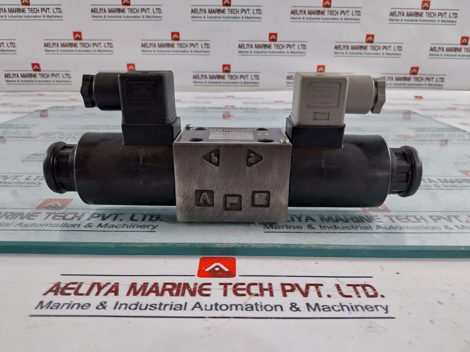 Damcos Sa-g01-c6S-g-d2-31Es Directional Control Valve 160L8062