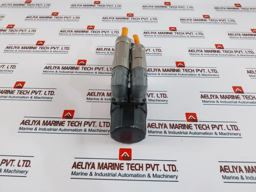 Danaher Motion Akm21C-anb2Db00 3 ɸ Pm Servomotor Class F Ip54