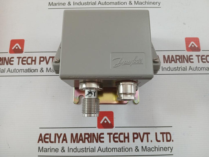 Danfoss-0-10Bar-24Vdc-4-20-Ma-Pressure-Transmitter-EMP2-210268-2