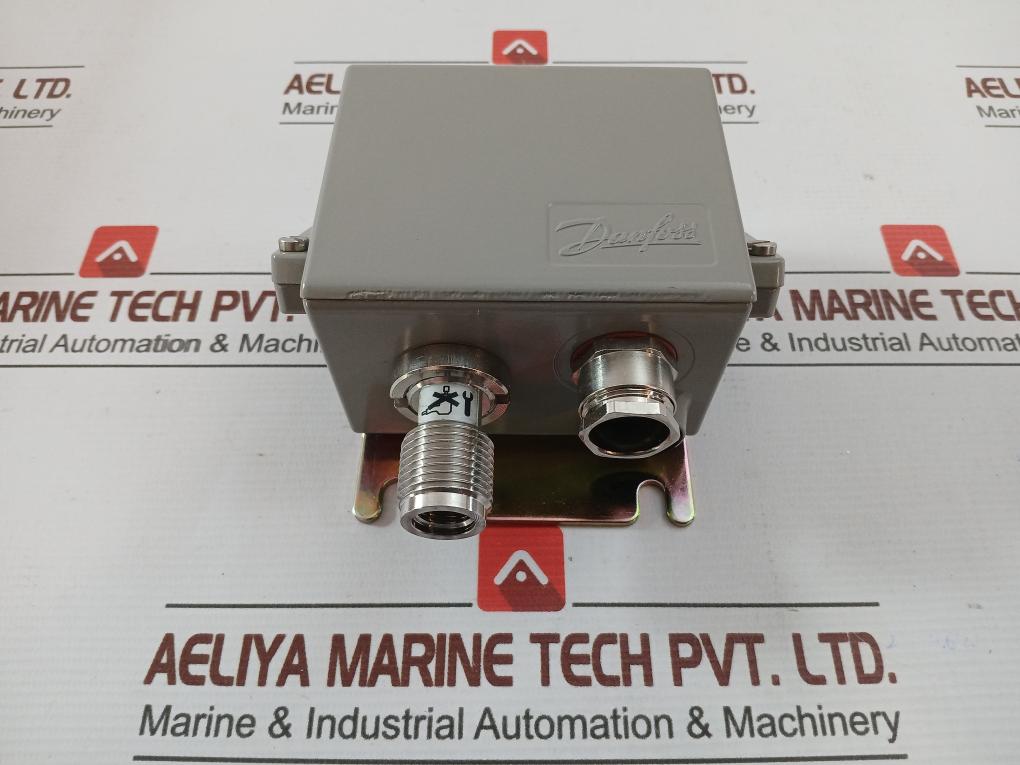 Danfoss-0-10Bar-24Vdc-4-20-Ma-Pressure-Transmitter-EMP2-210268-3