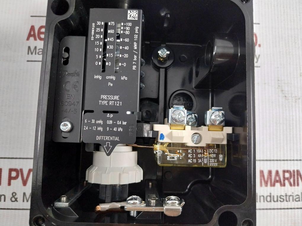 Danfoss-Pressure-Switch-Ac1-10a-400v-Rt121-13