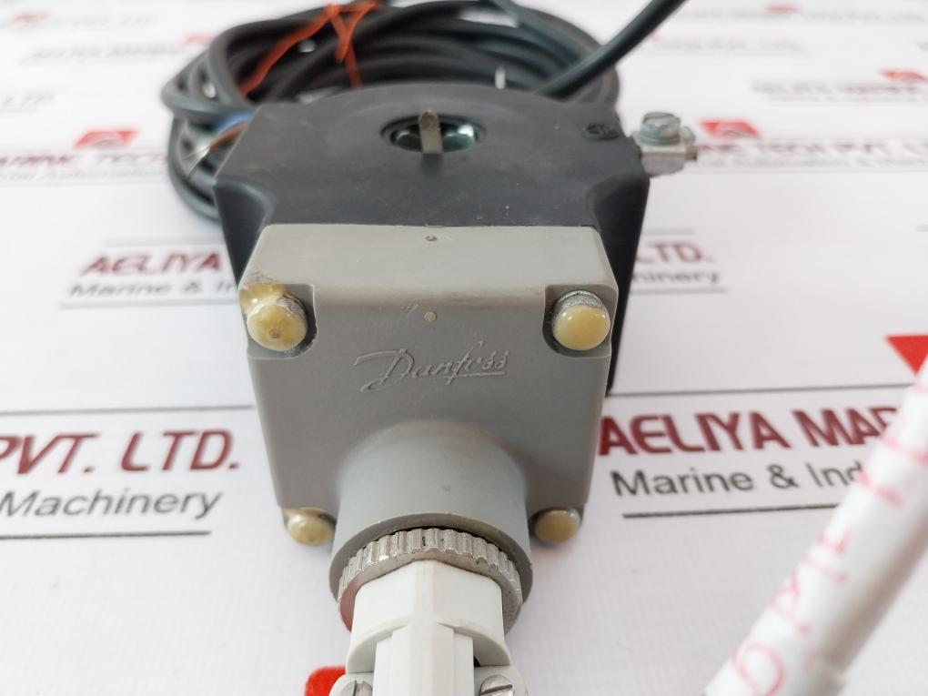 Danfoss 018Z6596 Solenoid Coil With 5 Meter Cable