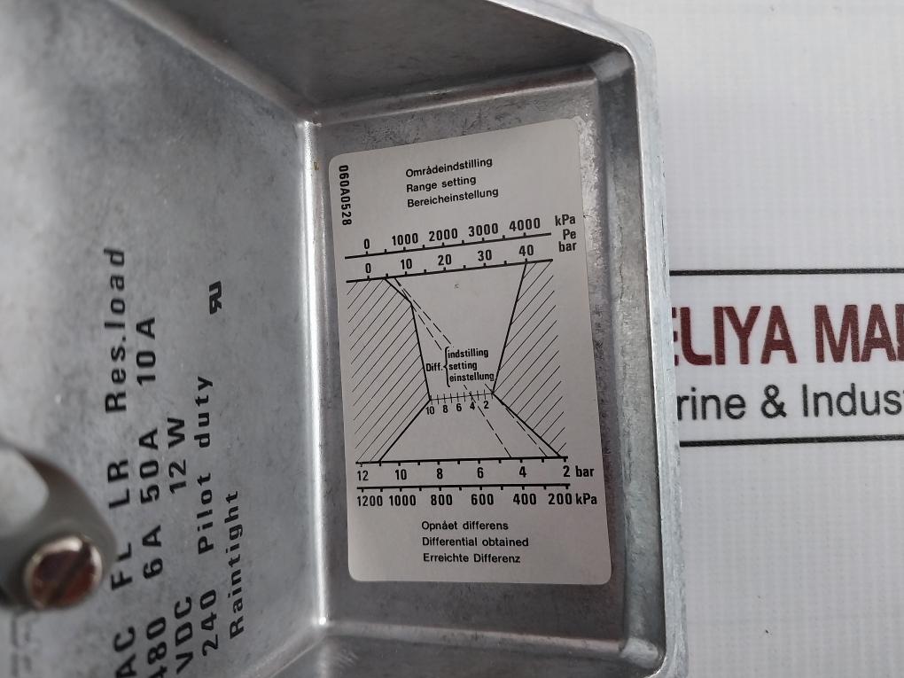 Danfoss 060-3121 Pressure Switch Kps 45 180 Bar/2600 Psig Vde 0660