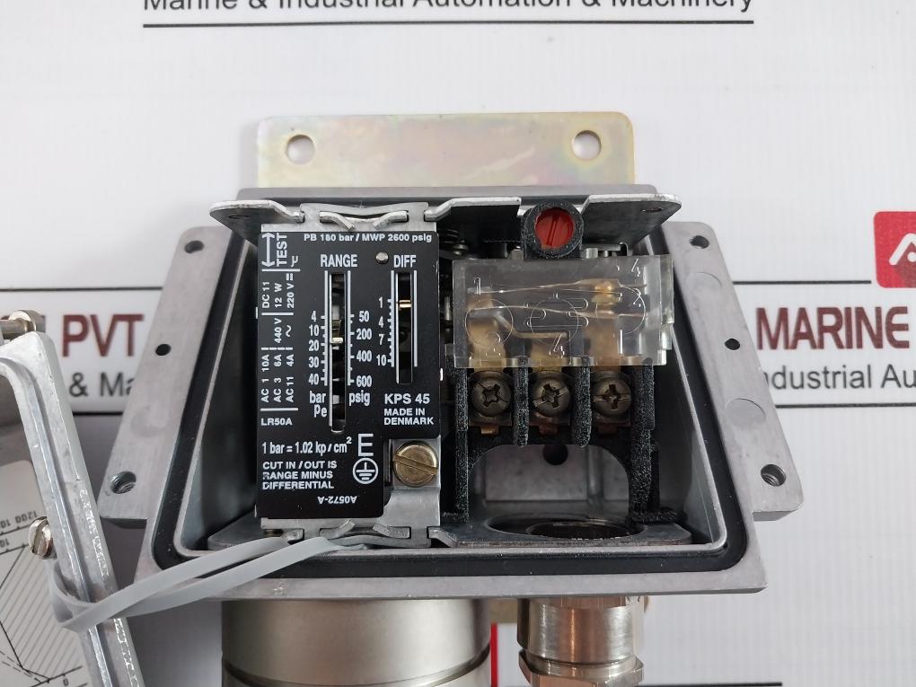 Danfoss 060-3121 Pressure Switch Kps 45 180 Bar/2600 Psig Vde 0660