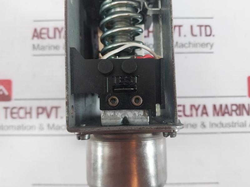 Danfoss 060b0171 Mp Differential Pressure Control Type 2a Ac15 250v~, 0.2a Dc13