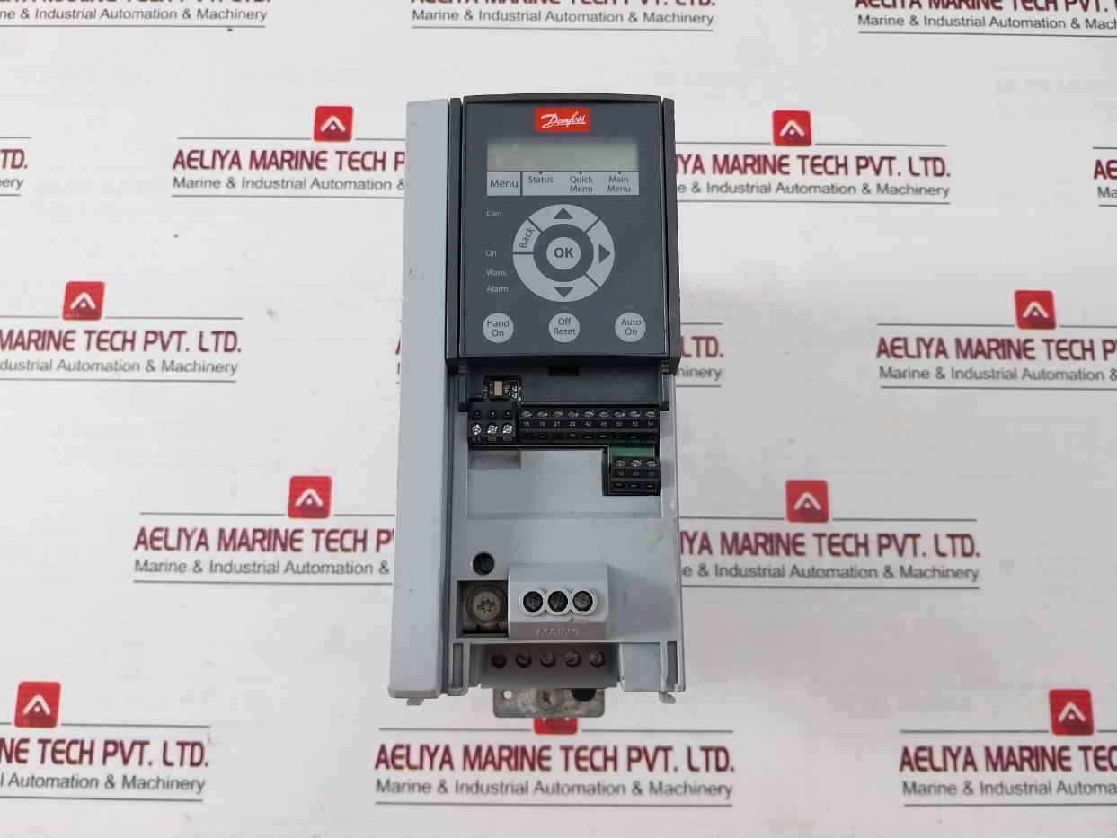 Danfoss 131L9866 Hvac Basic Drive Frequency Inverter 50/60Hz 8.3A (Not Working)